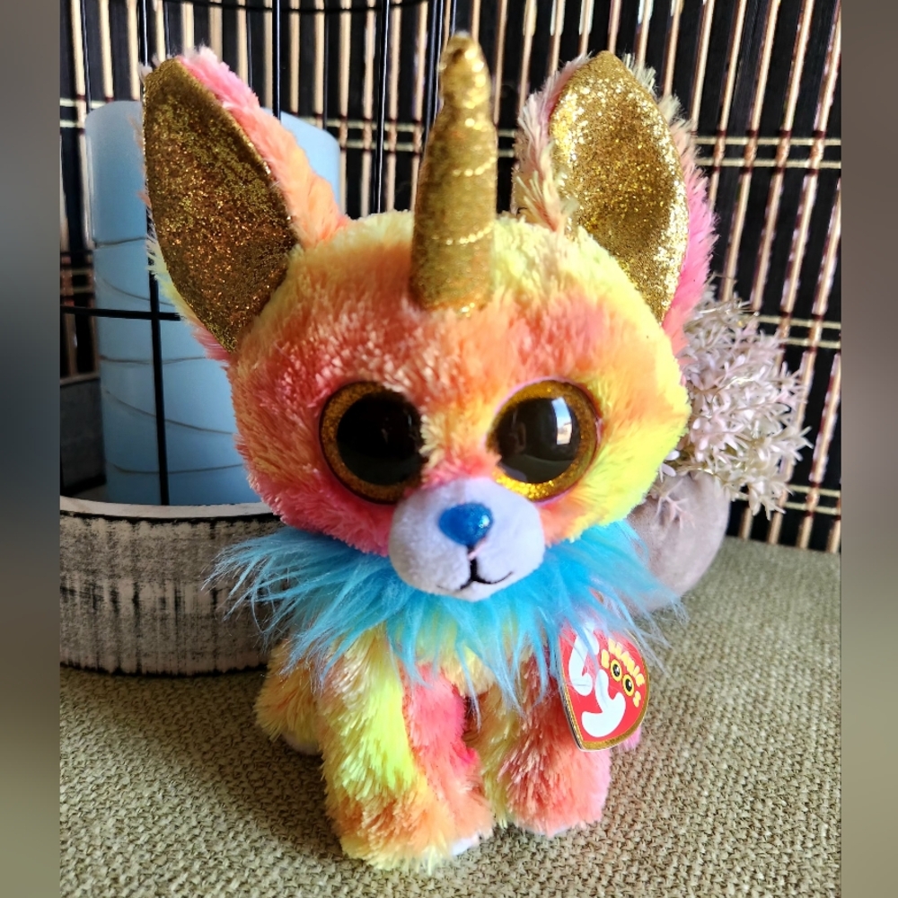 Ty Beanie Boos YIPS the Unicorn Chihuahua Dog ~6" Plush Stuffed Toy •NEW